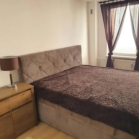 Apartament Velky 2-4 Osob V Srdci Tatier